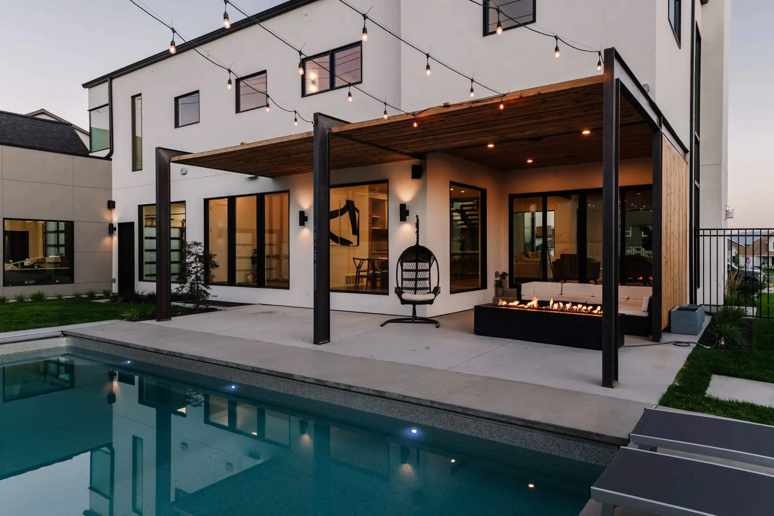 Contemporary Two-Story Residence, Exterior & Outdoor Visualization — slide 2